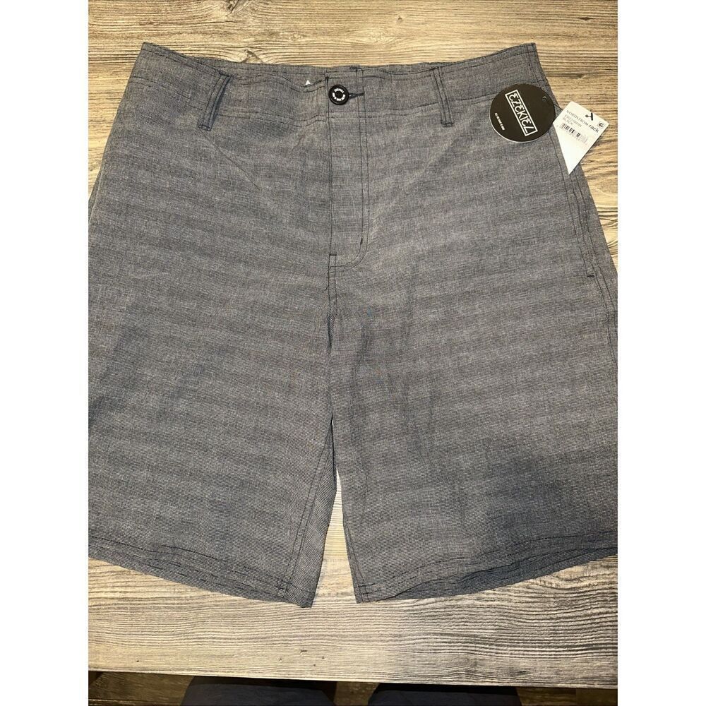 Ezekiel Black Stuart Versa Shorts. Size 31. NWT. J